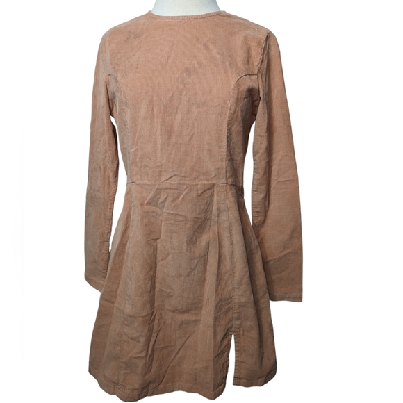 Dress - Picture 1 of 4